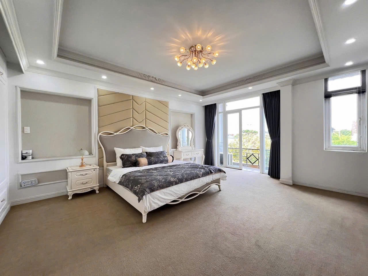 Cho thuê Nhà mặt tiền Phường An Phú, Quận 2, Diện tích 126m², Giá Thương lượng 5