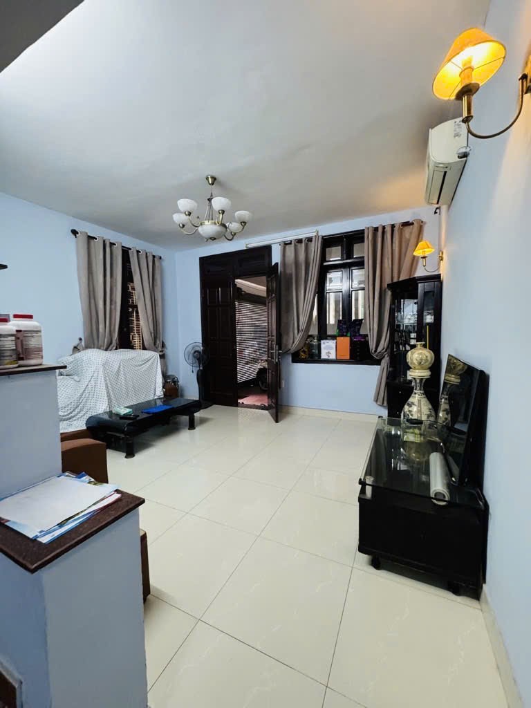NHÀ LẠC LONG QUÂN XÂY CHẮC CHẮN - LÔ GÓC -OTO TRÁNH - KINH DOANH ĐỈNH - 71M2 GIÁ NHỈNH 16 TỶ 3