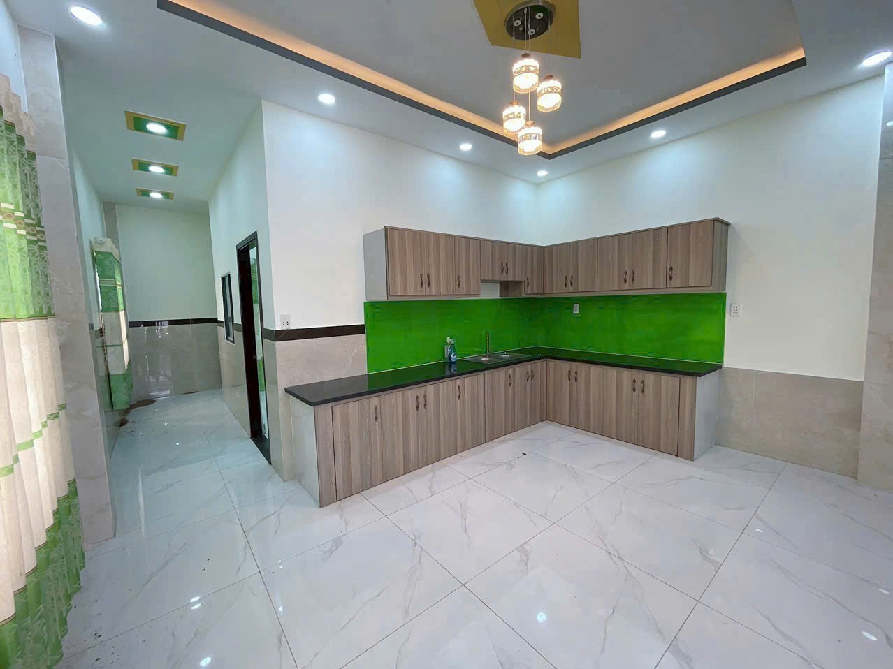 Nhà hẻm ấp 5 , Đức Hòa Đông, Đức Hòa dt 115m2 1 lầu 3pn 3wc giá 1,99 tỷ 2