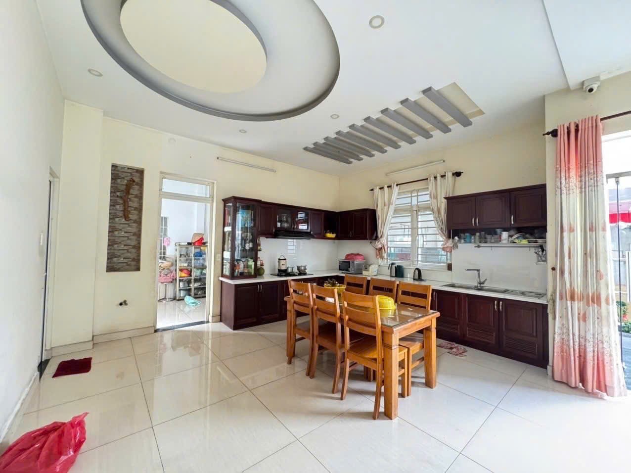 Cần bán Biệt thự Phường Hiệp Phú, Quận 9, Diện tích 317m², Giá 17.5 Tỷ 6