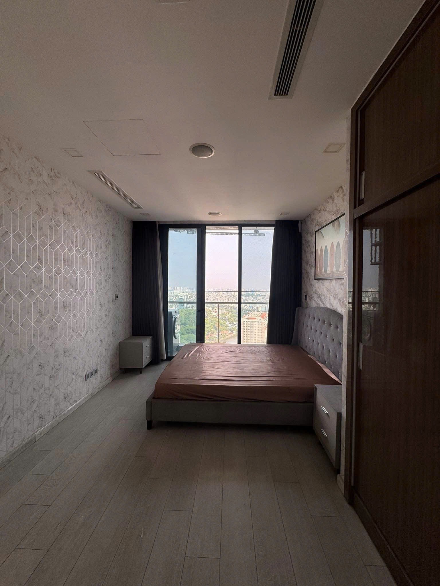 Cho thuê Căn hộ chung cư Quận 1, Hồ Chí Minh, Diện tích 110m², Giá Thương lượng 2