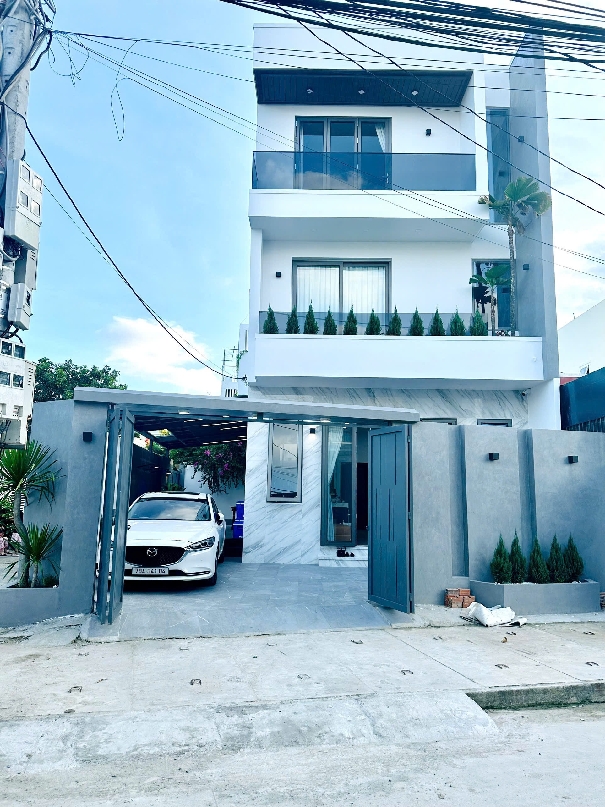 CĂN NHÀ SIÊU ĐẸP VỚI KHÔNG GIAN SỐNG ĐẲNG CẤP CẠNH KHU ĐÔ THỊ VĨNH ĐIỀM TRUNG - NHA TRANG