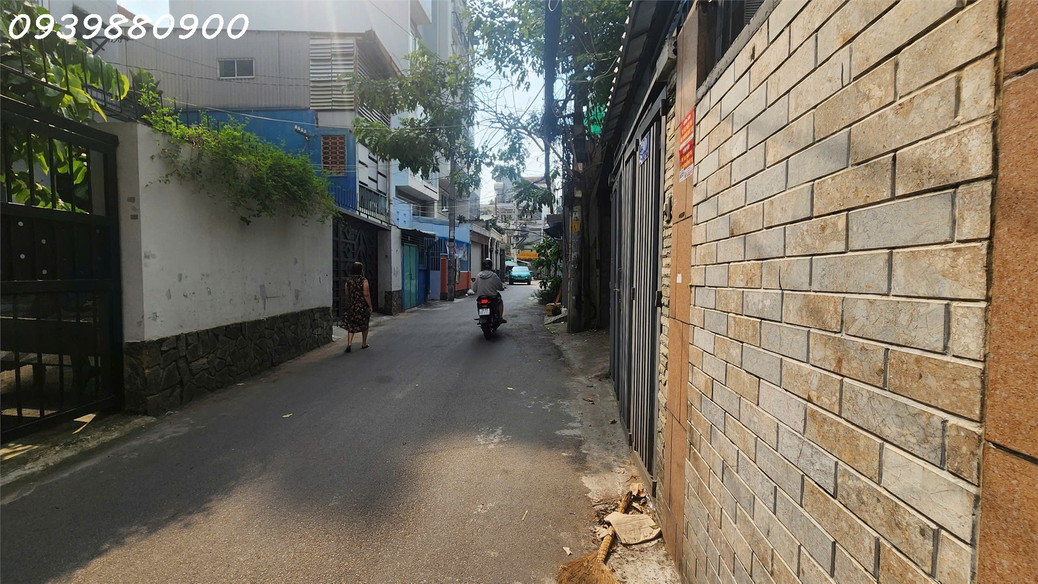 MT đường ngay CV Phú Nhuận - 82m2 - 9,8Tỷ TL.