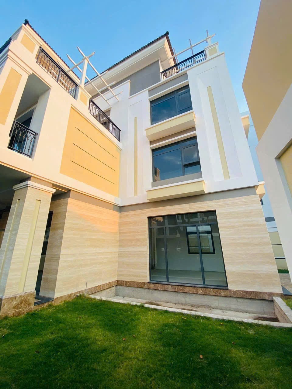 Cần bán Biệt thự Phường Phú Hữu, Quận 9, Diện tích 527m², Giá 57 Tỷ 5
