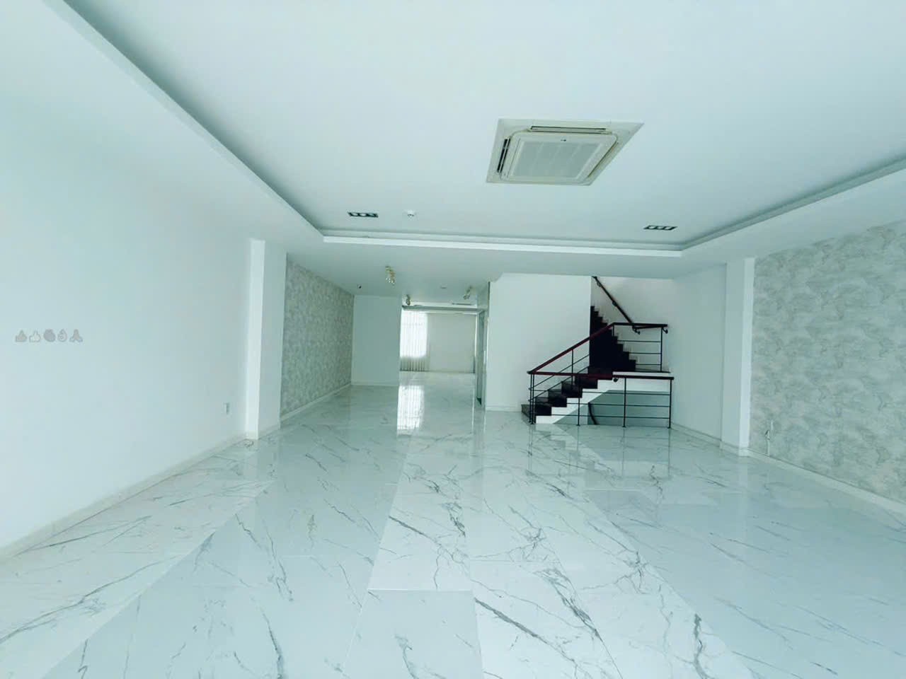 Cho thuê Nhà mặt tiền Phường Thủ Thiêm, Quận 2, Diện tích 693m², Giá Thương lượng 4