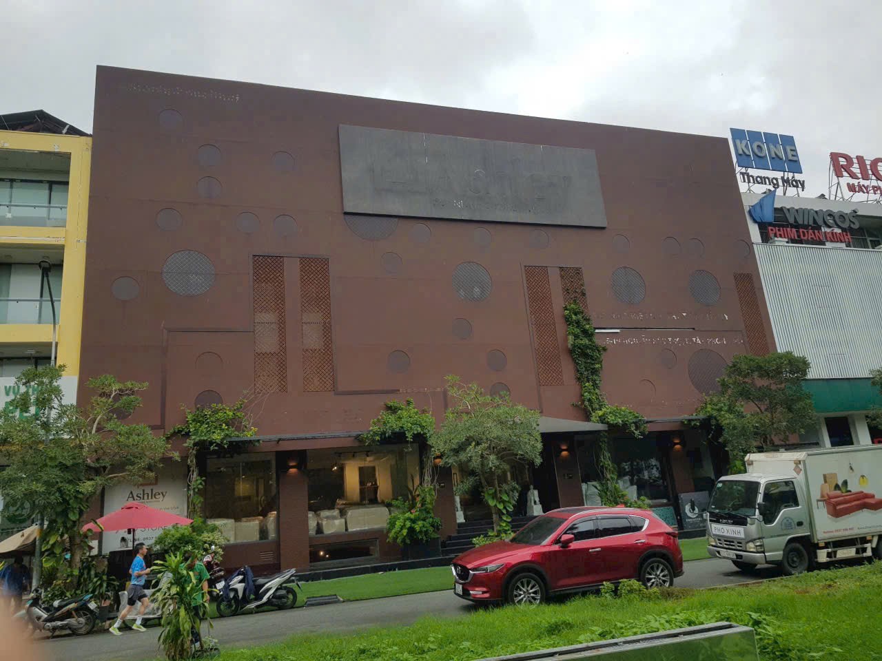 Cho thuê Nhà mặt tiền Phường Tân Phong, Quận 7, Diện tích 500m², Giá 90 Triệu/tháng 4