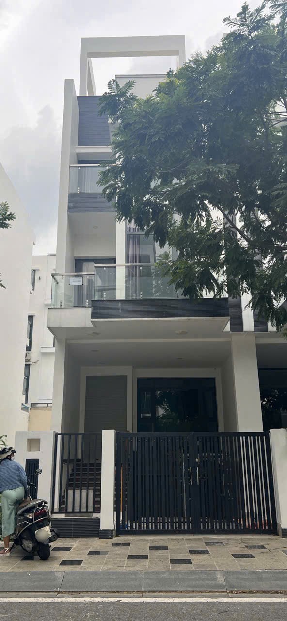 Cần bán Nhà mặt tiền Quận 2, Hồ Chí Minh, Diện tích 100m², Giá 26 Tỷ 4