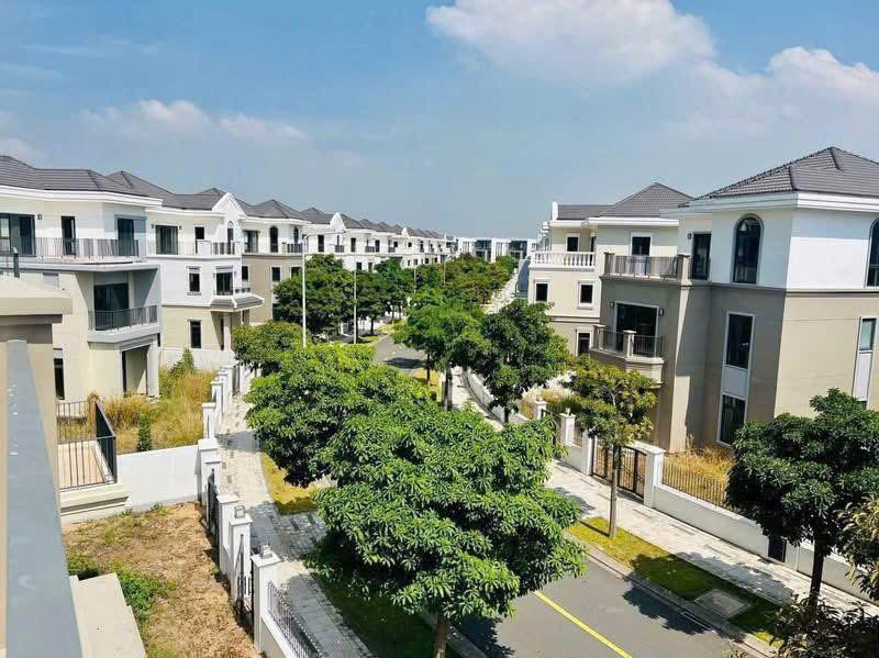 Cần bán Biệt thự Xã Long Hưng, Biên Hòa, Diện tích 330m², Giá 23 Tỷ
