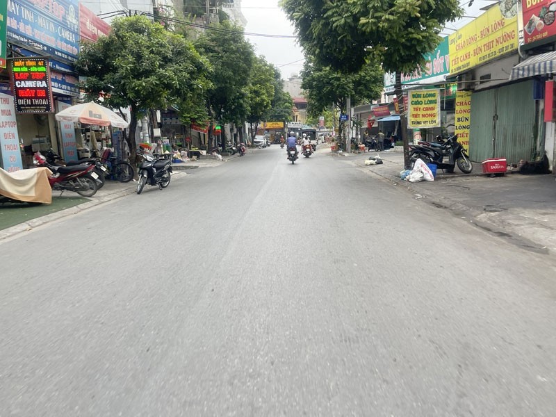 Cần bán 59m2 nhà 3 tầng phố Trâu Quỳ, Phường Gia Lâm, kinh doanh sầm uất, dòng tiền ổn định 4