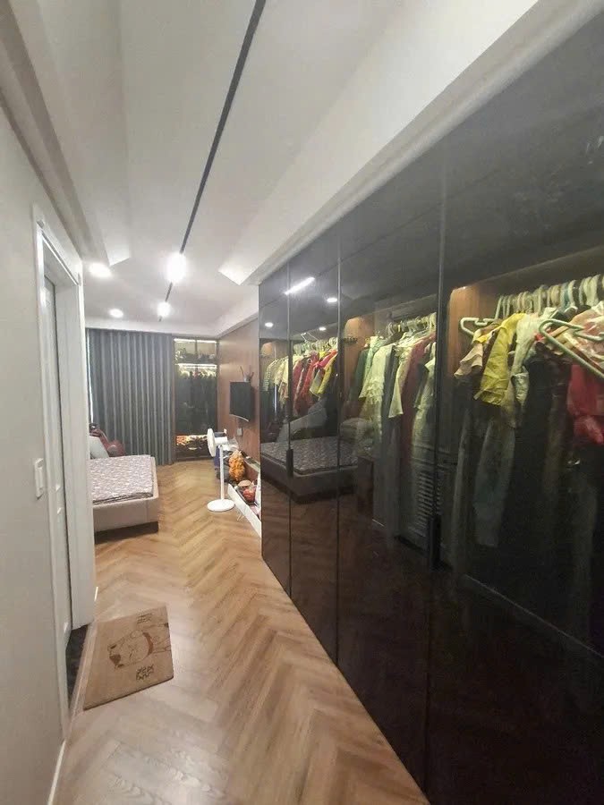 NHÀ ĐẸP TẶNG NỘI THẤT Phố Bồ Đề 52 m2 X 6 Tầng 13.9 tỷ Long Biên Hà Nội.Ô TÔ VÀO NHÀ. 3