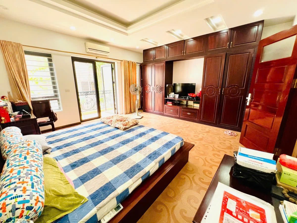 NHÀ ĐẸP GARA Ô ÔTÔ  Phố Bồ Đề 110m2 X 5 Tầng 30 tỷ Long Biên. 3