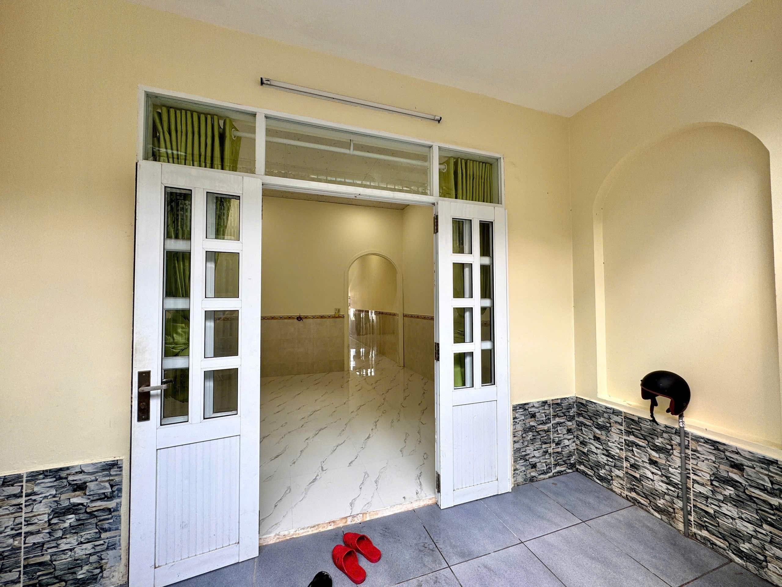 BÁN NHÀ MỚI VIEW TRĂNG VIEW BIỂN ĐÓN GIÓ BIỂN MÁT MẺ MỖI NGÀY. 3