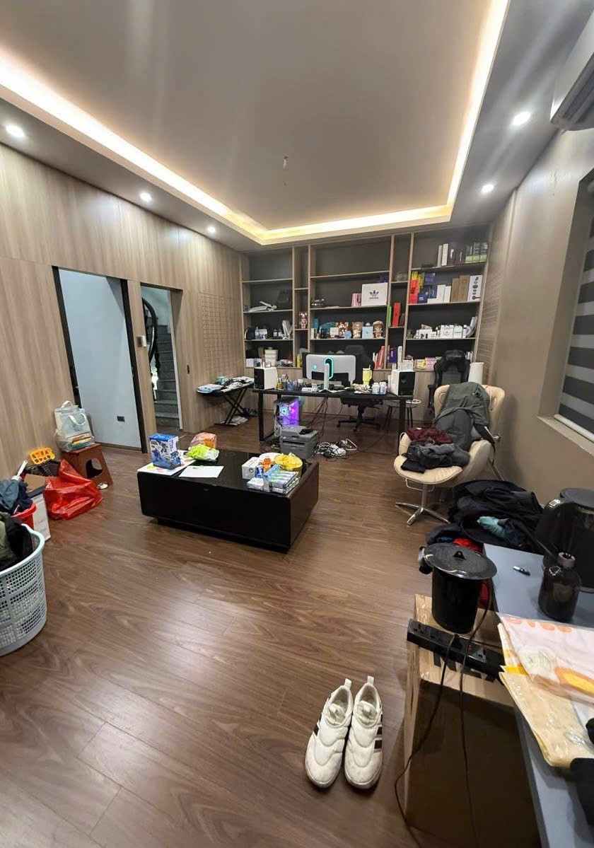 Bán nhà Tô Vĩnh Diện 90m 5 tầng cách phố 30m - Lô góc ở hoặc làm căn hộ cho thuê đẹp 3