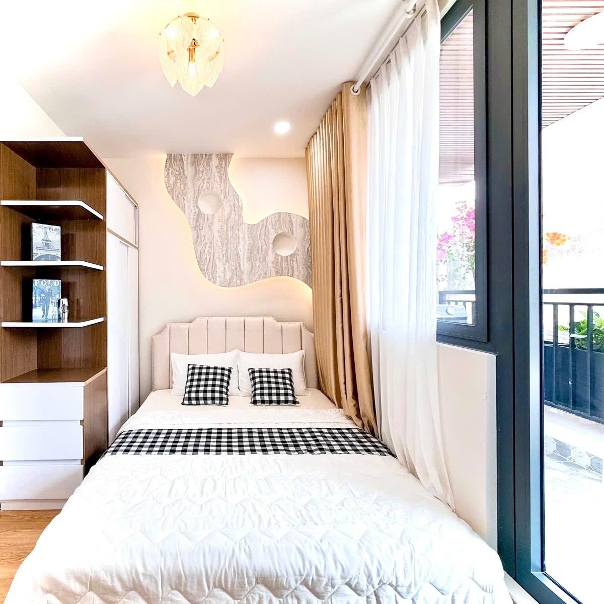 4 Tỷ nhỉnh: Nhà Quận 3- ngay bờ kè Hoàng Sa- Ngang gần 4m, 3 Tầng Full nội thất mới. VŨ 0933910039 4