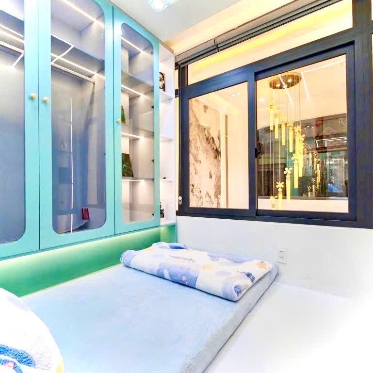 Nhà Quận 3- hẻm xe tải Nguyễn Thiện Thuật- Ngang hơn 3m- 4 tầng Full nội thất: 5 tỷ hơn. 0933910039 2