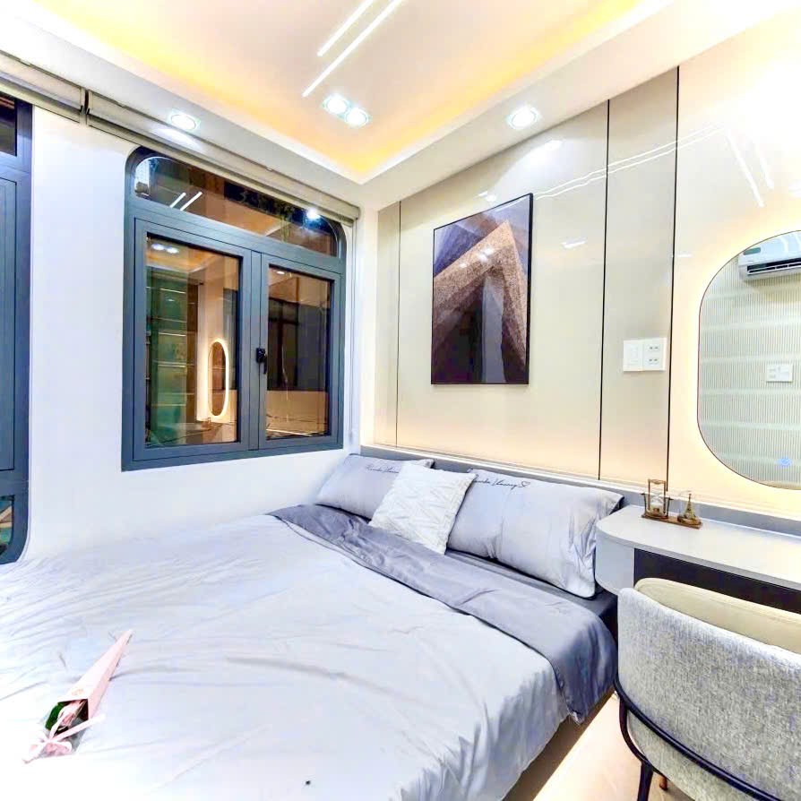 Nhà Quận 3- hẻm xe tải Nguyễn Thiện Thuật- Ngang hơn 3m- 4 tầng Full nội thất: 5 tỷ hơn. 0933910039 3