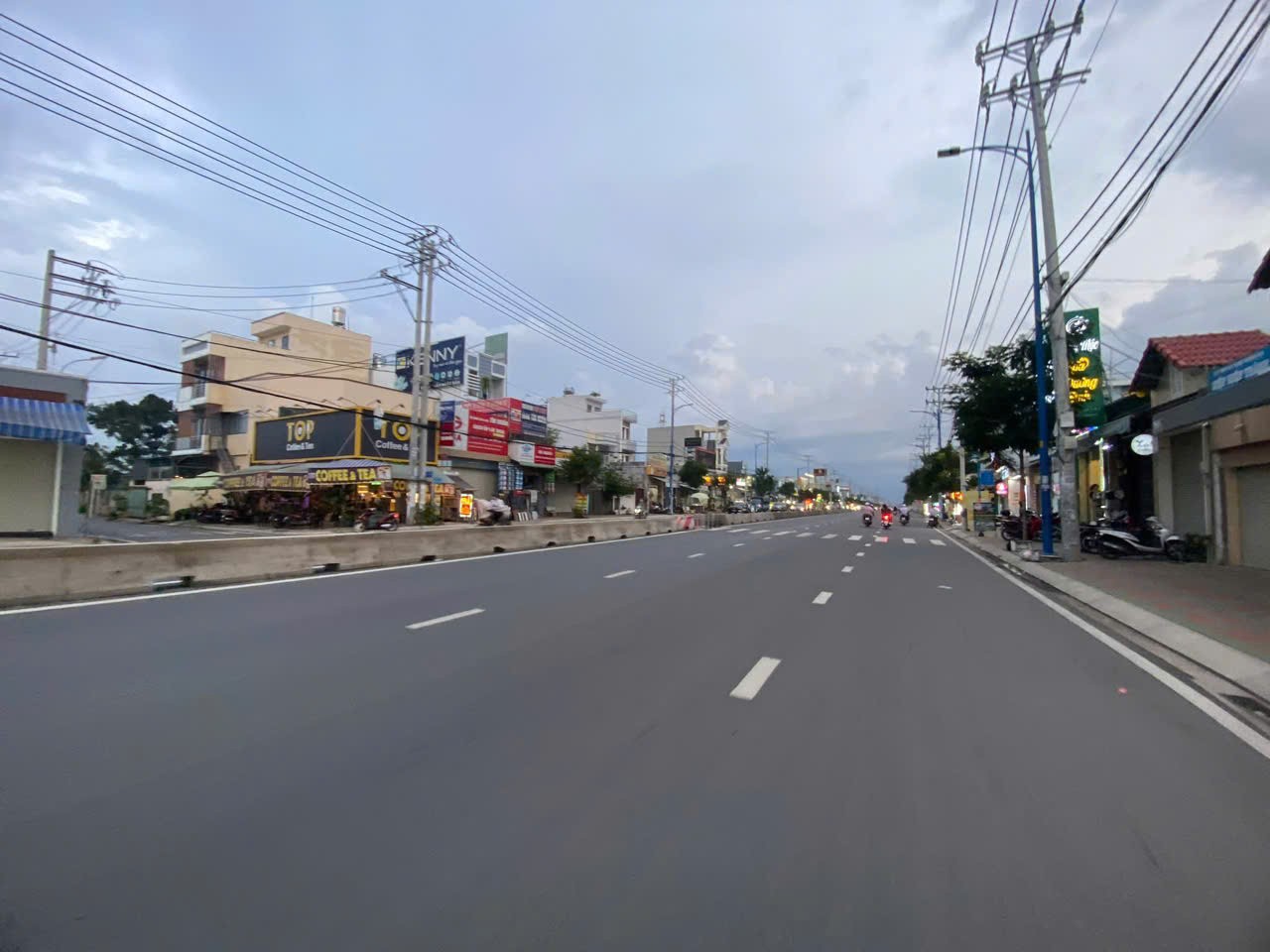 BÁN NHÀ MẶT TIỀN ĐẶNG PHÚC VỊNH – TUYẾN ĐƯỜNG ĐẸP NHẤT HÓC MÔN 3
