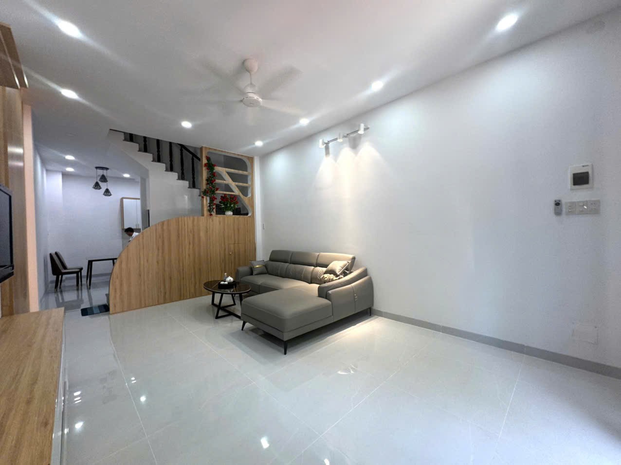 Nhà mới đẹp 3 tầng đường B5- TĐC KĐT VCN Phước Hải - phường Nam Nha Trang chỉ 6tỷ650tr 4