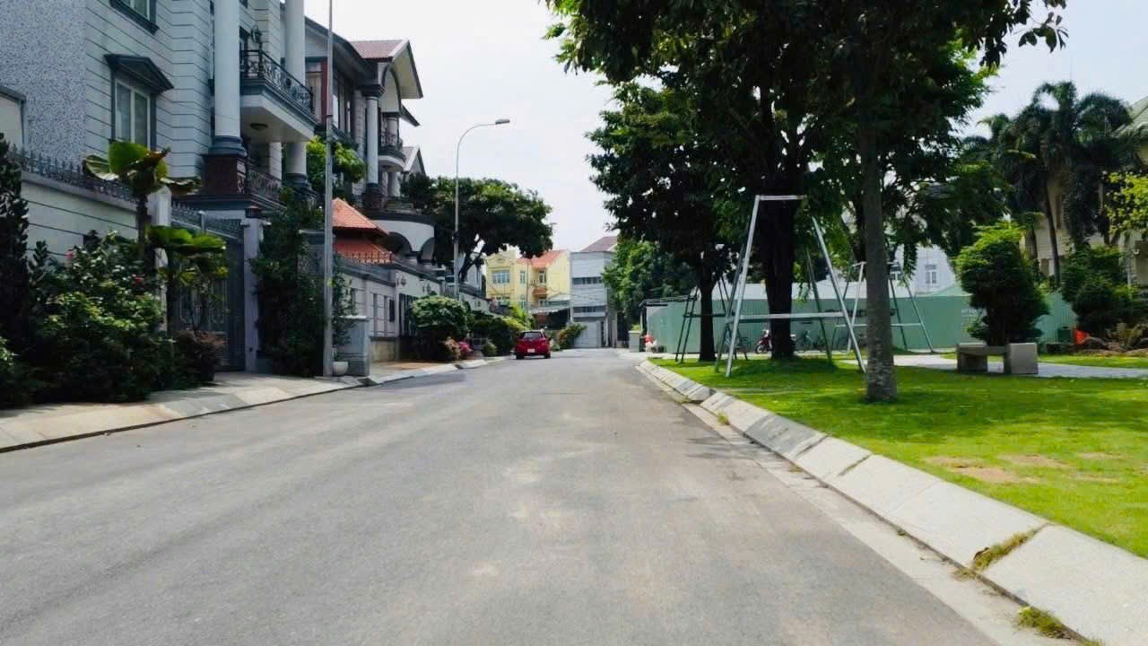 Cần bán Biệt thự Phường An Phú, Quận 2, Diện tích 260m², Giá 47 Tỷ 4