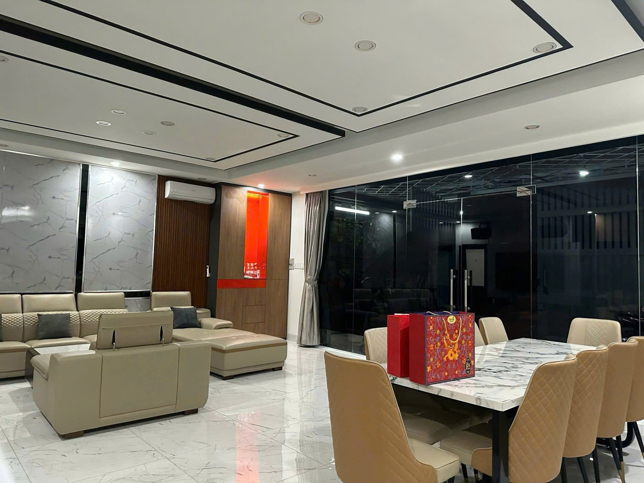 Cần bán Biệt thự Phường An Phú, Quận 2, Diện tích 260m², Giá 47 Tỷ 2