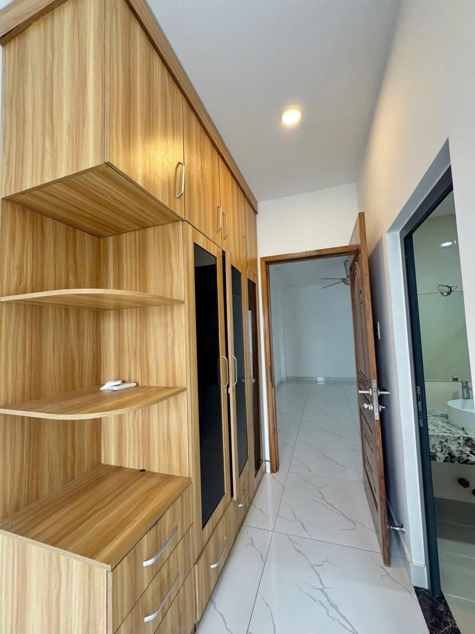 Cho thuê Nhà mặt tiền Phường Bình Trưng Tây, Quận 2, Diện tích 126m², Giá 80 Triệu/tháng 2