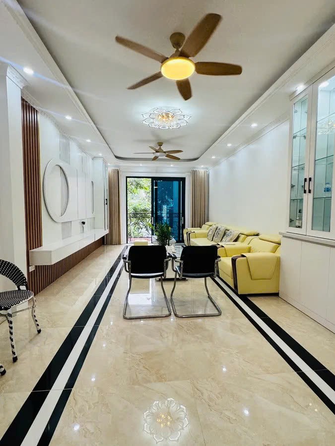 NHÀ MỚI XÂY ĐỘC LẬP 2 THOÁNG Ô TÔ VÀO NHÀ Ngọc Thụy 48m2 X 7 tầng X 13.05 tỷ Long Biên. 5