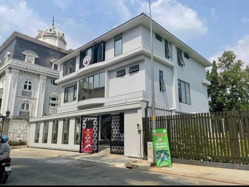 Cần bán Biệt thự Phường Thảo Điền, Quận 2, Diện tích 448m², Giá 100 Tỷ