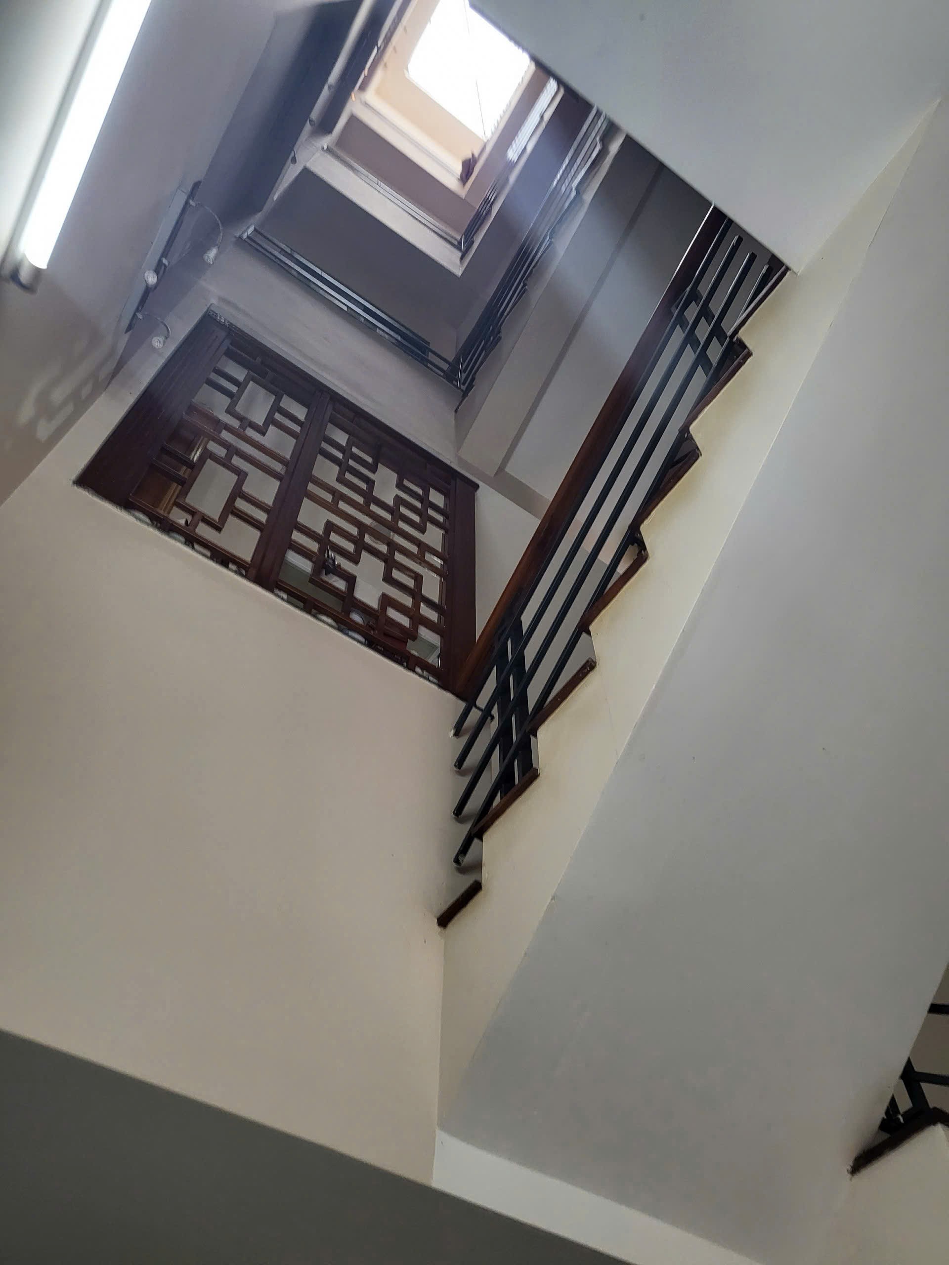 BÁN NHÀ 4 TẦNG 1 TUM KHU BÀN CỜ TRẦN NHẬT DUẬT, PHƯỚC HOÀ, PHƯỜNG NHA TRANG. 4