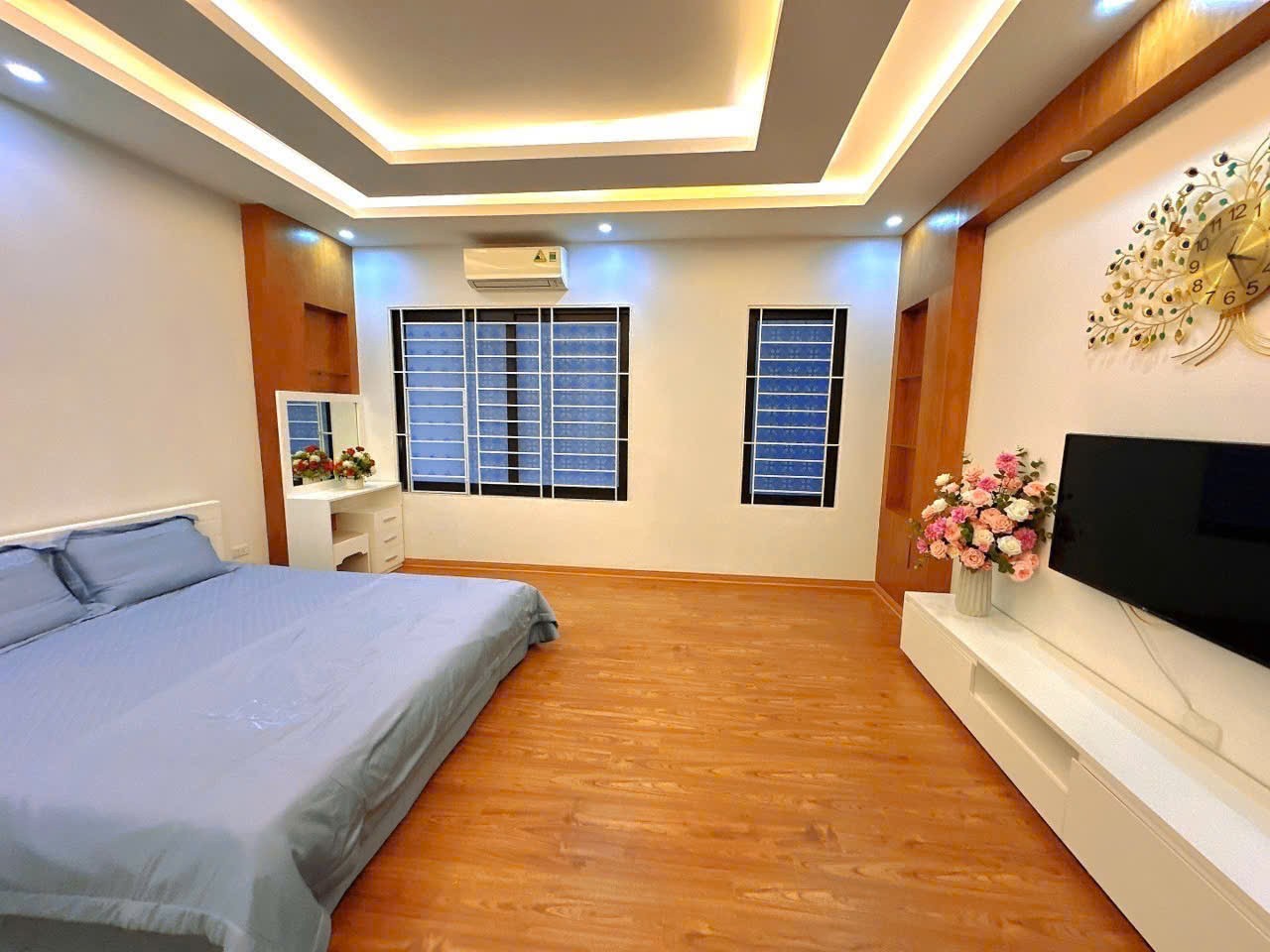 Nhà Đẹp Nghĩa Đô – 40m² – 2 Thoáng – Sổ Vuông – Ngõ Ô Tô Tránh – Chỉ 11,5 Tỷ 2