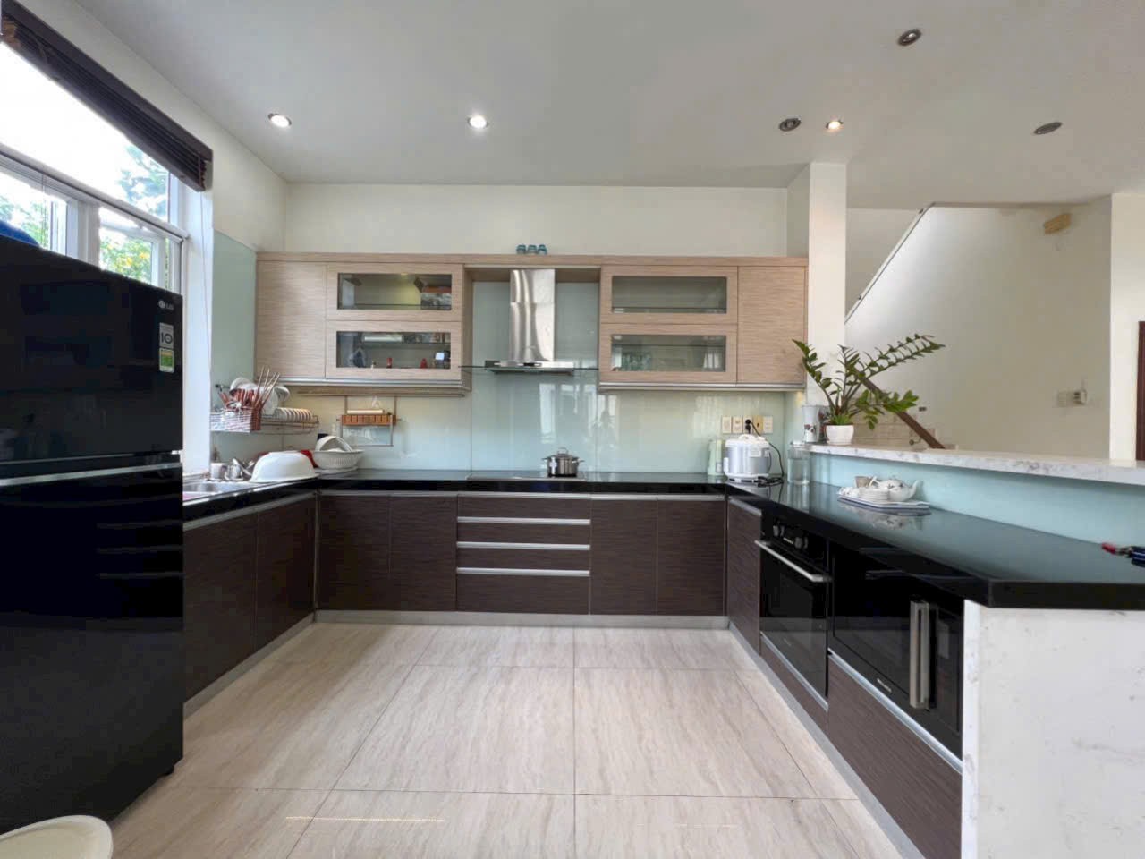 Cần bán Biệt thự Phường Phú Hữu, Quận 9, Diện tích 322m², Giá 41 Tỷ 5
