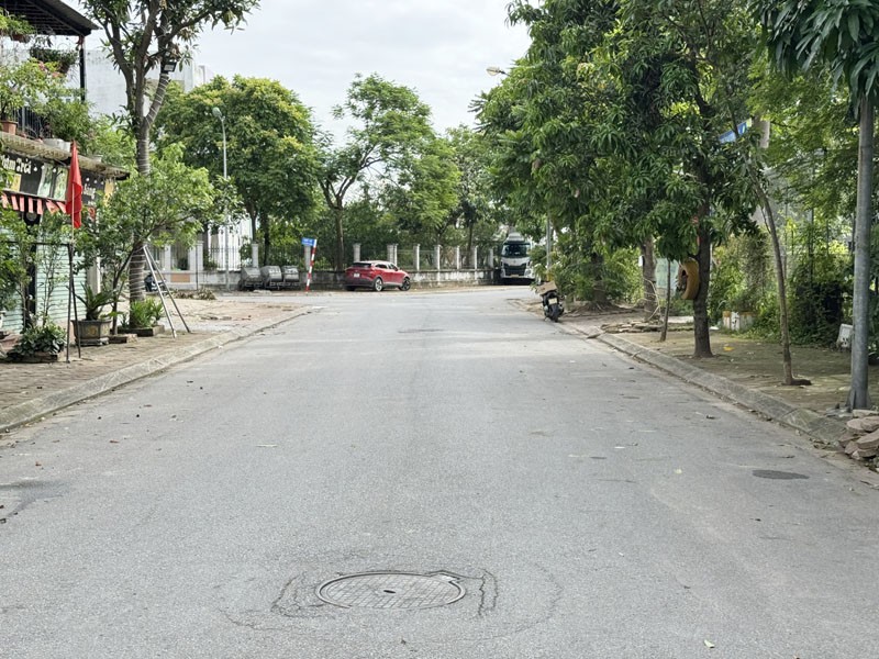 Siêu phẩm lô góc 150m2 KĐT 31ha Trâu Quỳ - Mặt tiền lớn, view thoáng, thích hợp xây tòa nhà VP 5