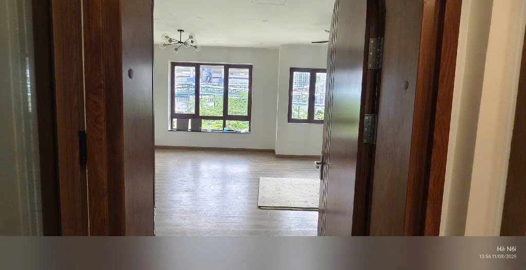 MẶT PHỐ NGUYỄN CÔNG HOAN – 71,6m² – MT 5,4m – 36,5 TỶ – 3 MẶT THOÁNG – SỔ VUÔNG ĐÉT 2