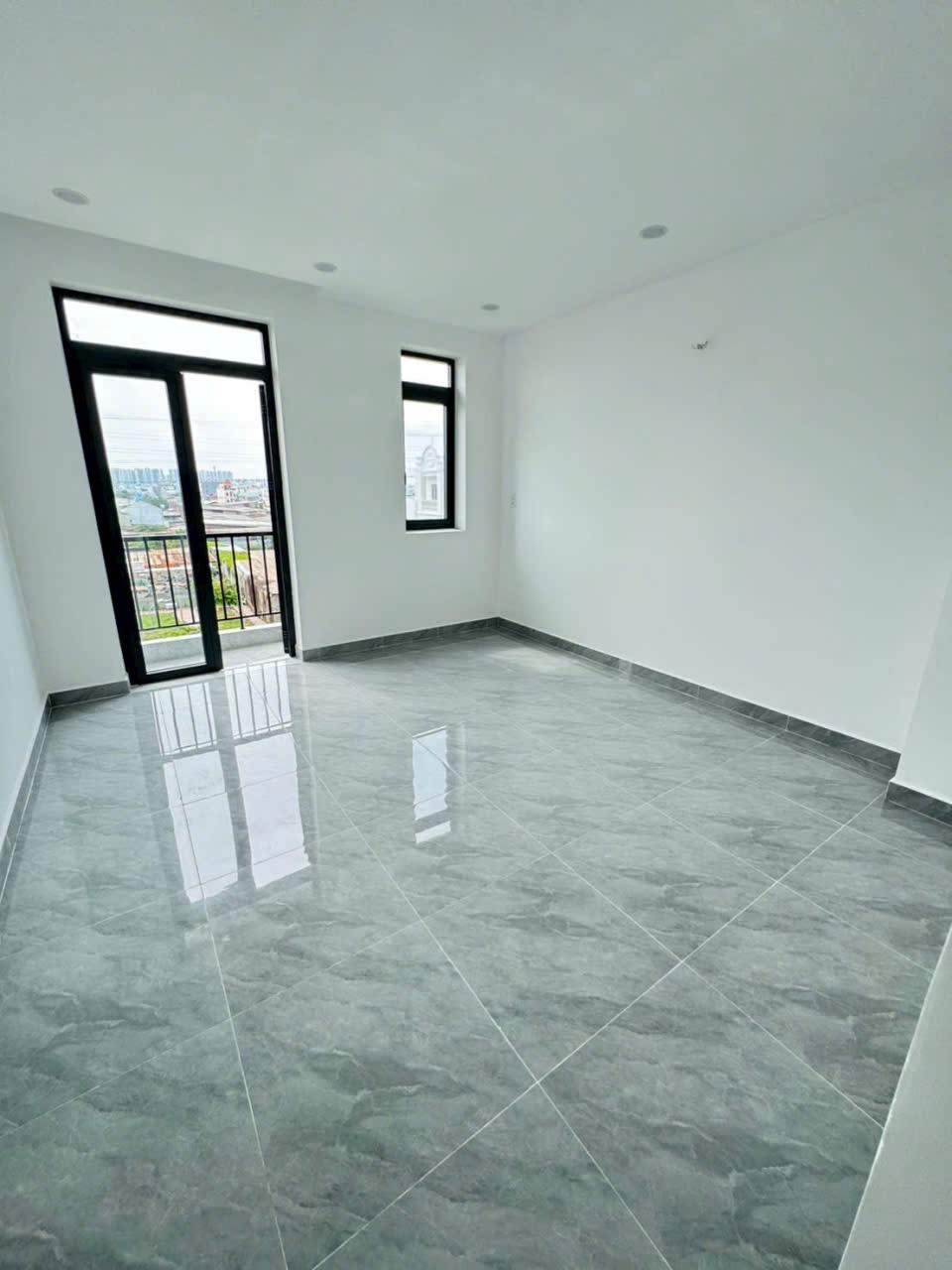 Nhà hẻm p Bình Hưng Hòa, q Bình Tân dt 52m2 2 lầu 4pn 5wc giá 6 tỷ / căn 12