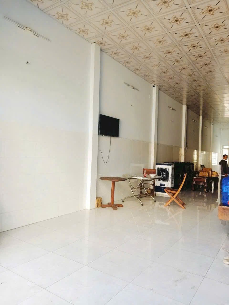 Nhà mặt tiền Võ Văn Văn, xã Vĩnh Lộc B, Bình Chánh dt 175m2 giá 9,2 tỷ 2