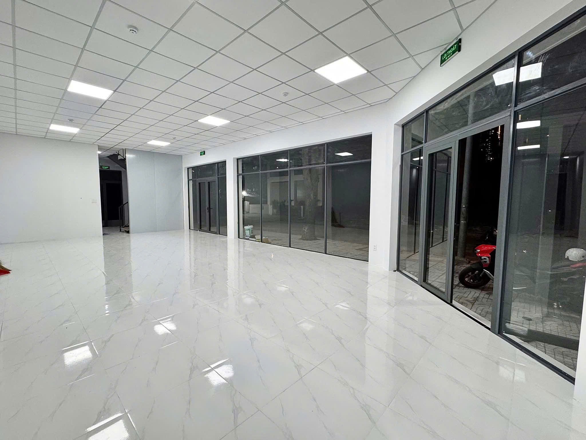 Cho thuê Nhà mặt tiền Phường Thạnh Mỹ Lợi, Quận 2, Diện tích 160m², Giá 060 Triệu/tháng