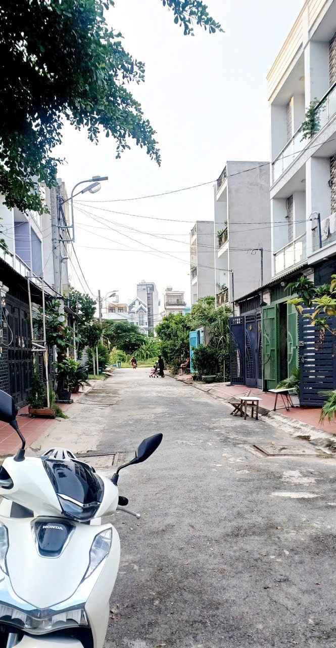 Cần bán Đất đường Số 970, Phường Phú Hữu, Diện tích 60m², giá đầu tư
