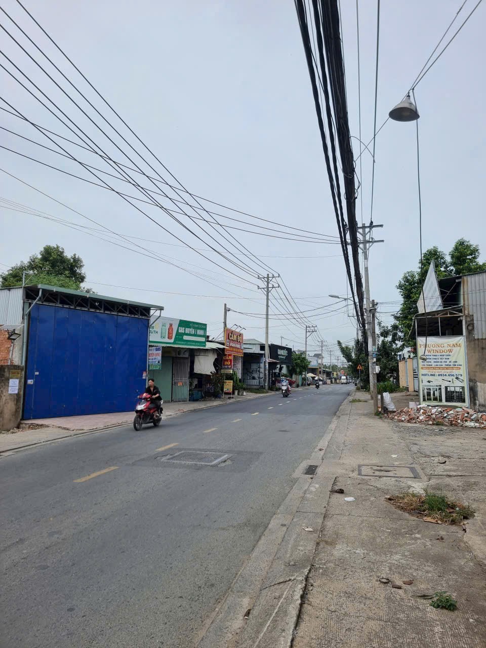 BÁN LÔ ĐẤT MT DƯƠNG CÔNG KHI – XTT, HÓC MÔN – NGAY NGÃ TƯ PHAN VĂN HỚN 2