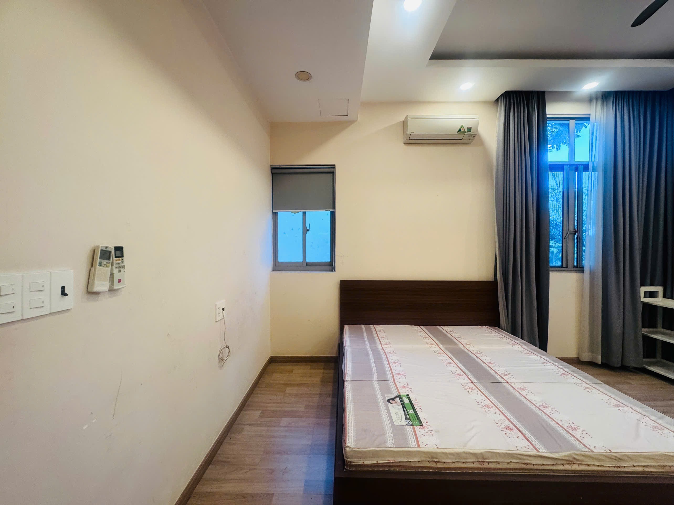 Cho thuê Biệt thự Quận 9, Hồ Chí Minh, Diện tích 400m², Giá Thương lượng 7