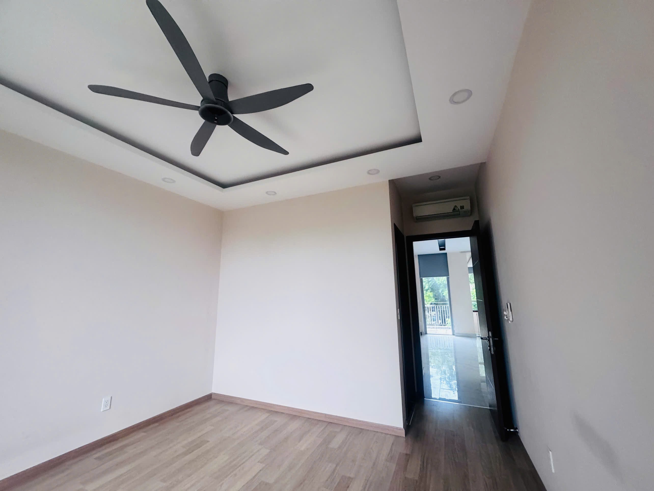 Cho thuê Biệt thự Quận 9, Hồ Chí Minh, Diện tích 400m², Giá Thương lượng 14