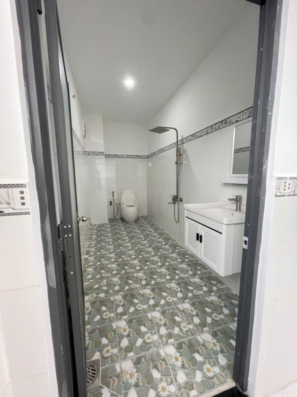 Nhà mặt tiền Bàu Trâm, xã Phạm Văn Cội dt 144m2 1 lầu 2pn 2wc giá 5 tỷ 3