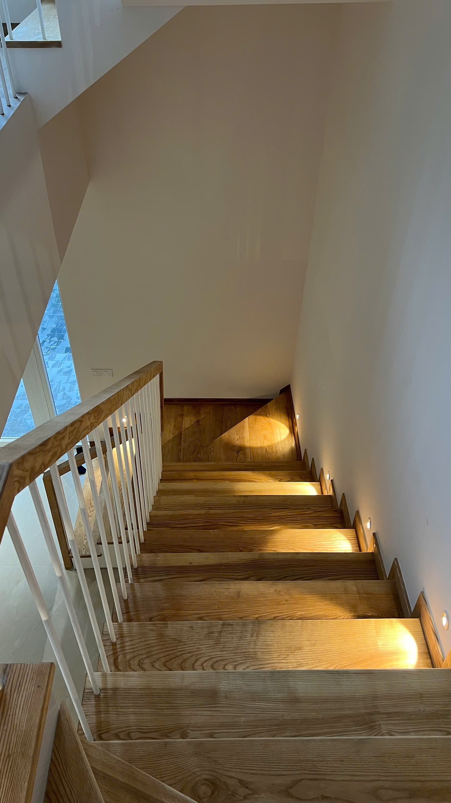 Cho thuê Nhà mặt tiền Phường Phú Hữu, Quận 9, Diện tích 75m², Giá 26 Trăm/tháng 11