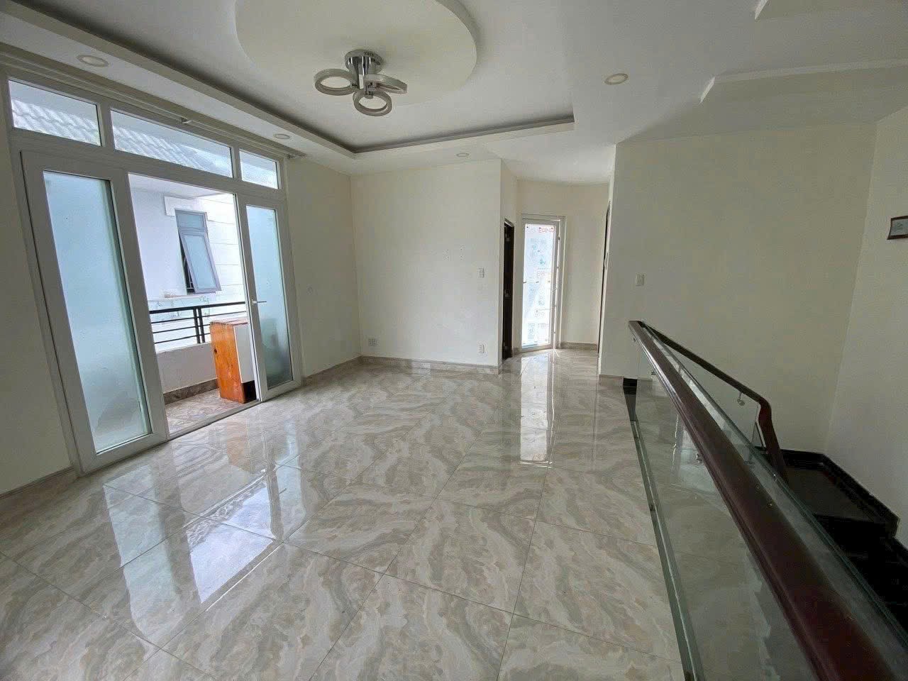 Cho thuê Nhà mặt tiền Phường Phú Hữu, Quận 9, Diện tích 160m², Giá 21 Triệu/tháng 4