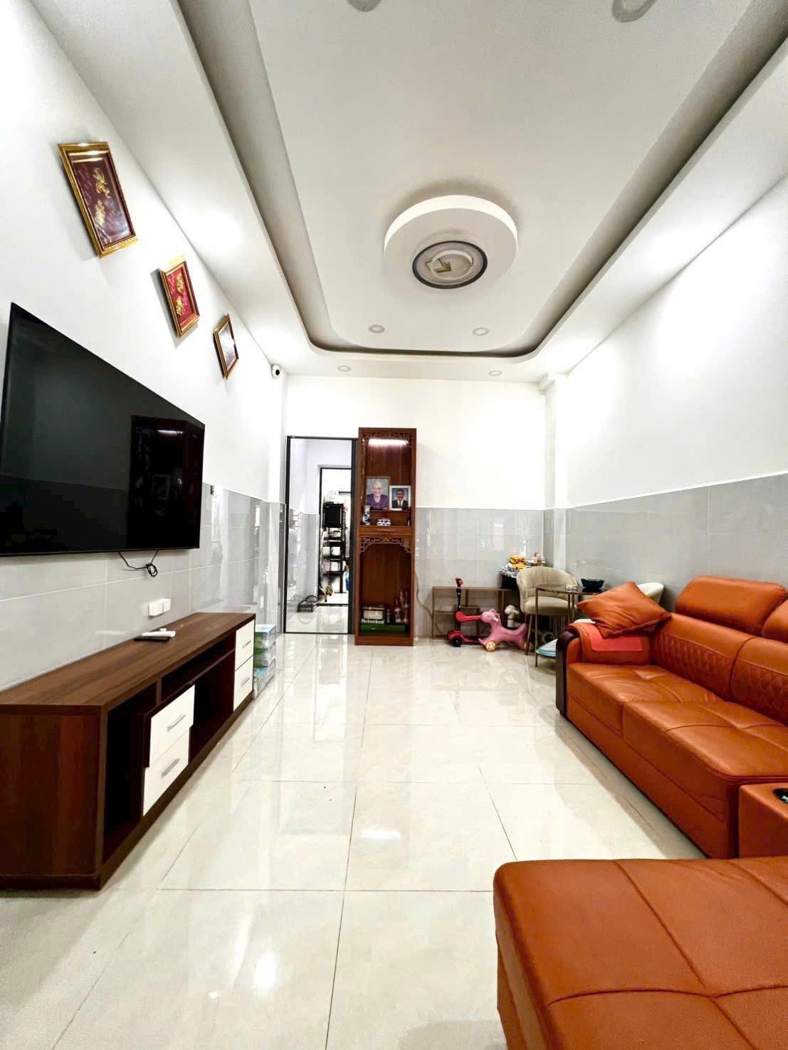Nhà 4 Tầng 50m² Huỳnh văn Bánh Hẻm Xe Tải tận nhà chỉ 8,9 đồng 3