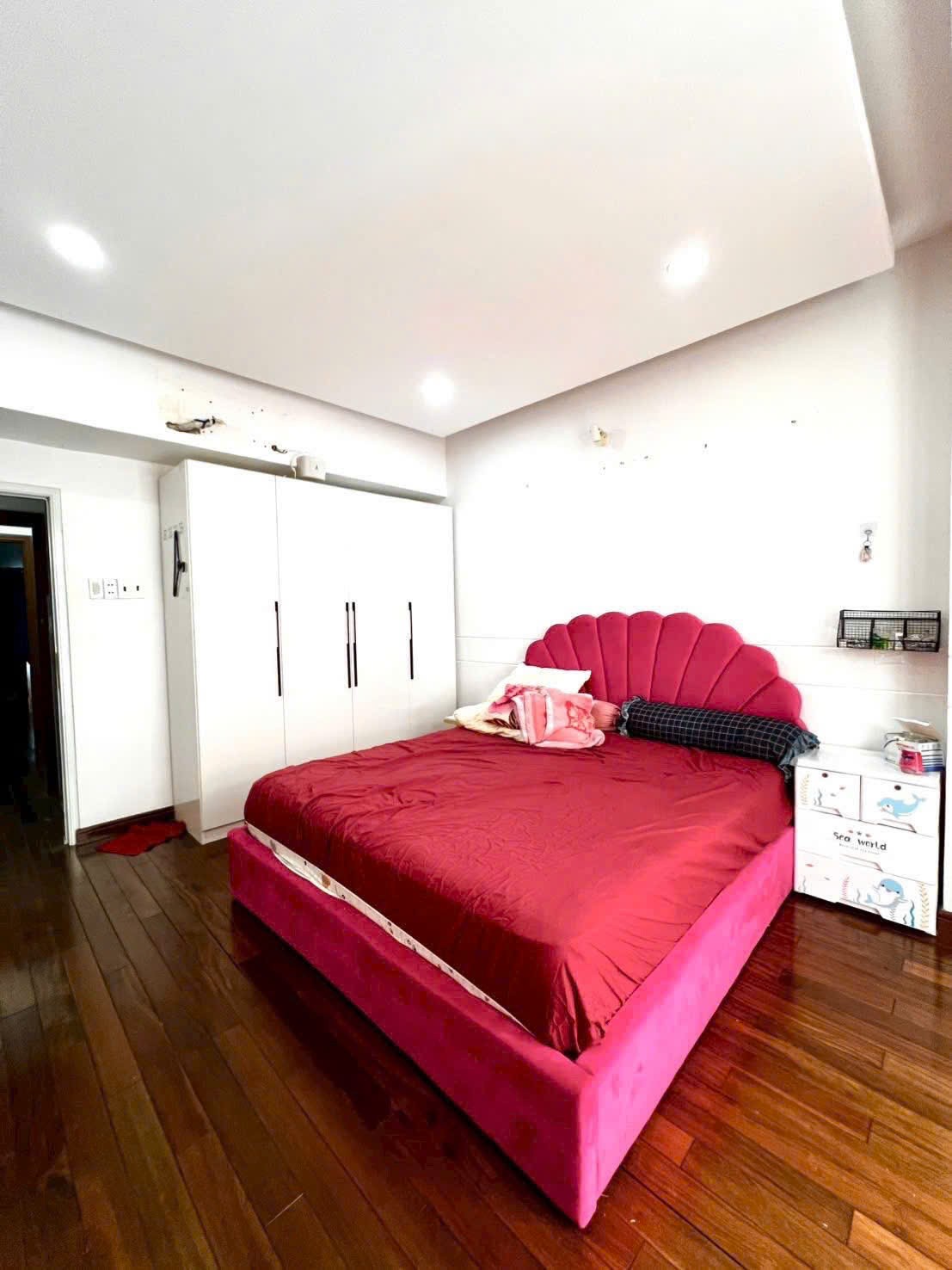 Nhà 4 Tầng 50m² Huỳnh văn Bánh Hẻm Xe Tải tận nhà chỉ 8,9 đồng 4