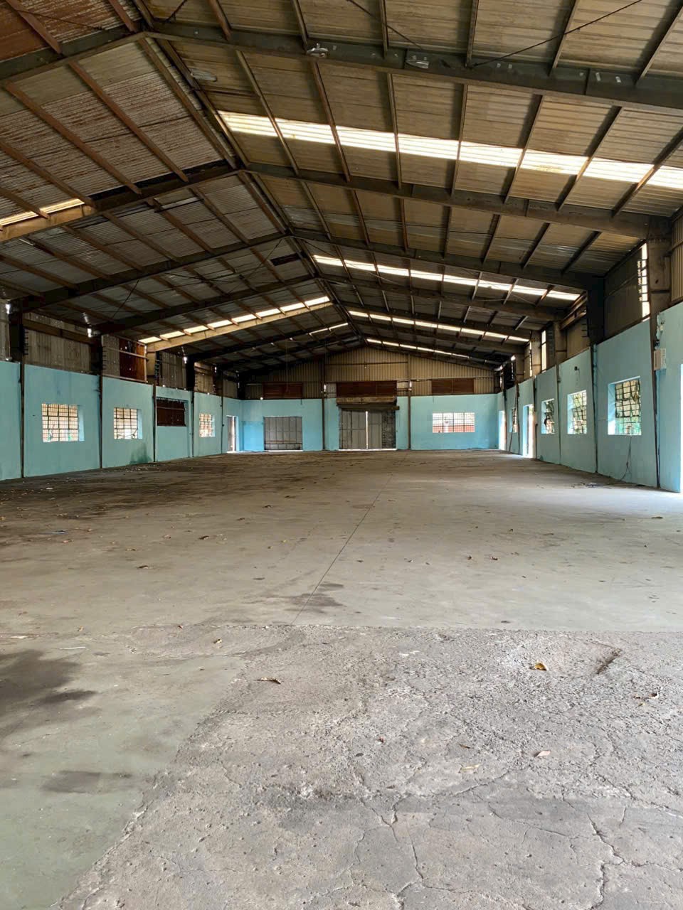 Cho thuê Kho - Nhà xưởng Bình Chánh, Hồ Chí Minh, Diện tích 5300m², Giá Thương lượng 4