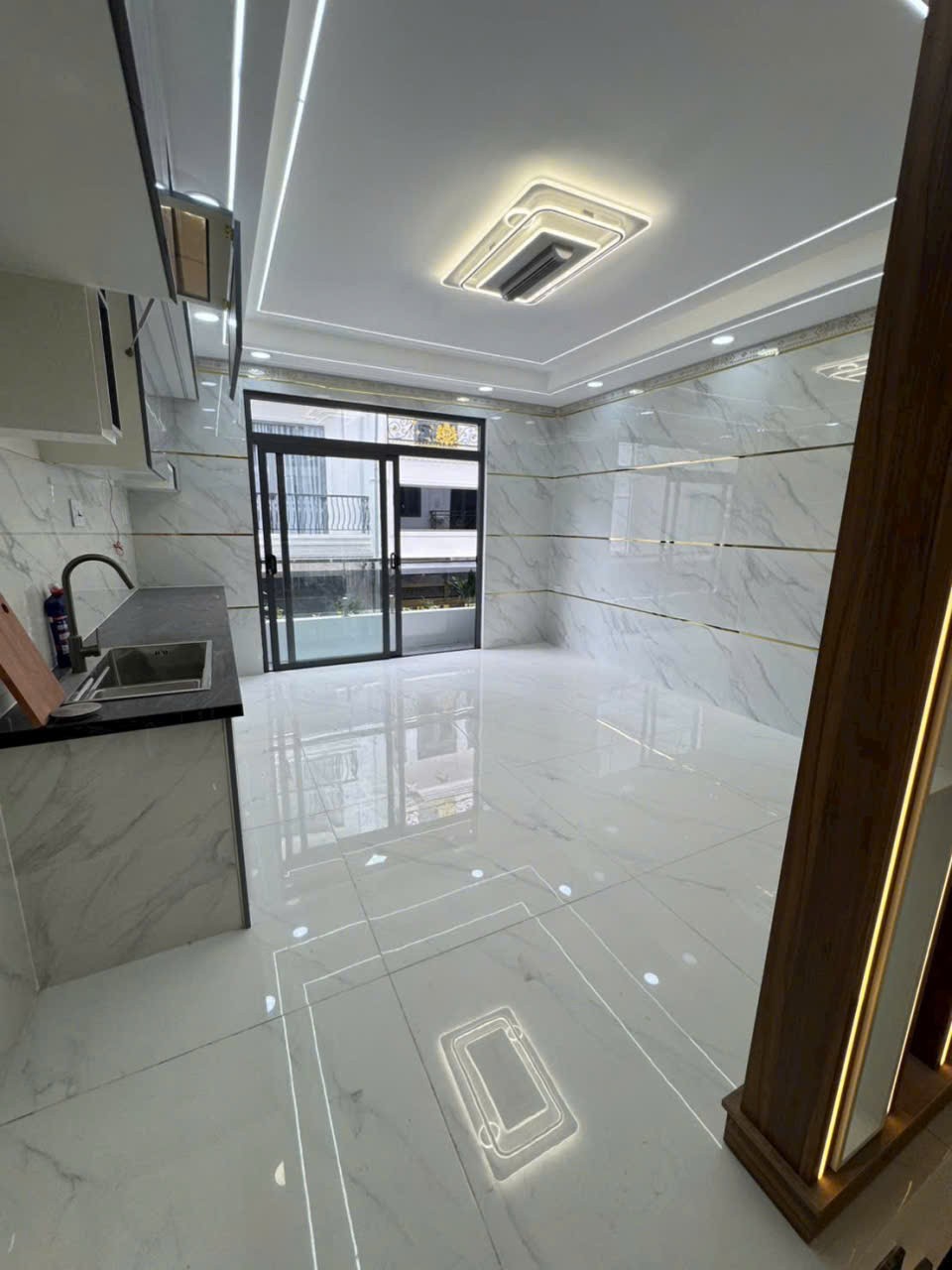 Nhà hẻm thiết kế hiện đại Liên Khu 4-5, Bình Hưng Hòa B, Bình Tân dt 52,5m2 3 lầu 4pn 5wc giá 6,2 t 5