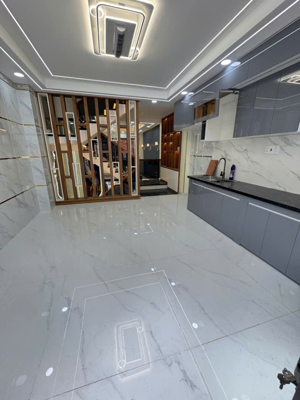 Nhà hẻm thiết kế hiện đại Liên Khu 4-5, Bình Hưng Hòa B, Bình Tân dt 52,5m2 3 lầu 4pn 5wc giá 6,2 t 7