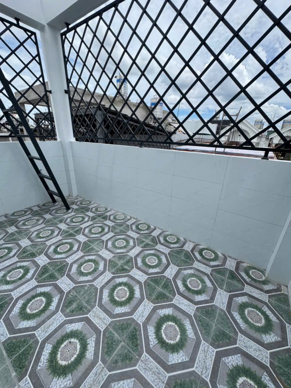 Nhà hẻm thiết kế hiện đại Liên Khu 4-5, Bình Hưng Hòa B, Bình Tân dt 52,5m2 3 lầu 4pn 5wc giá 6,2 t 15