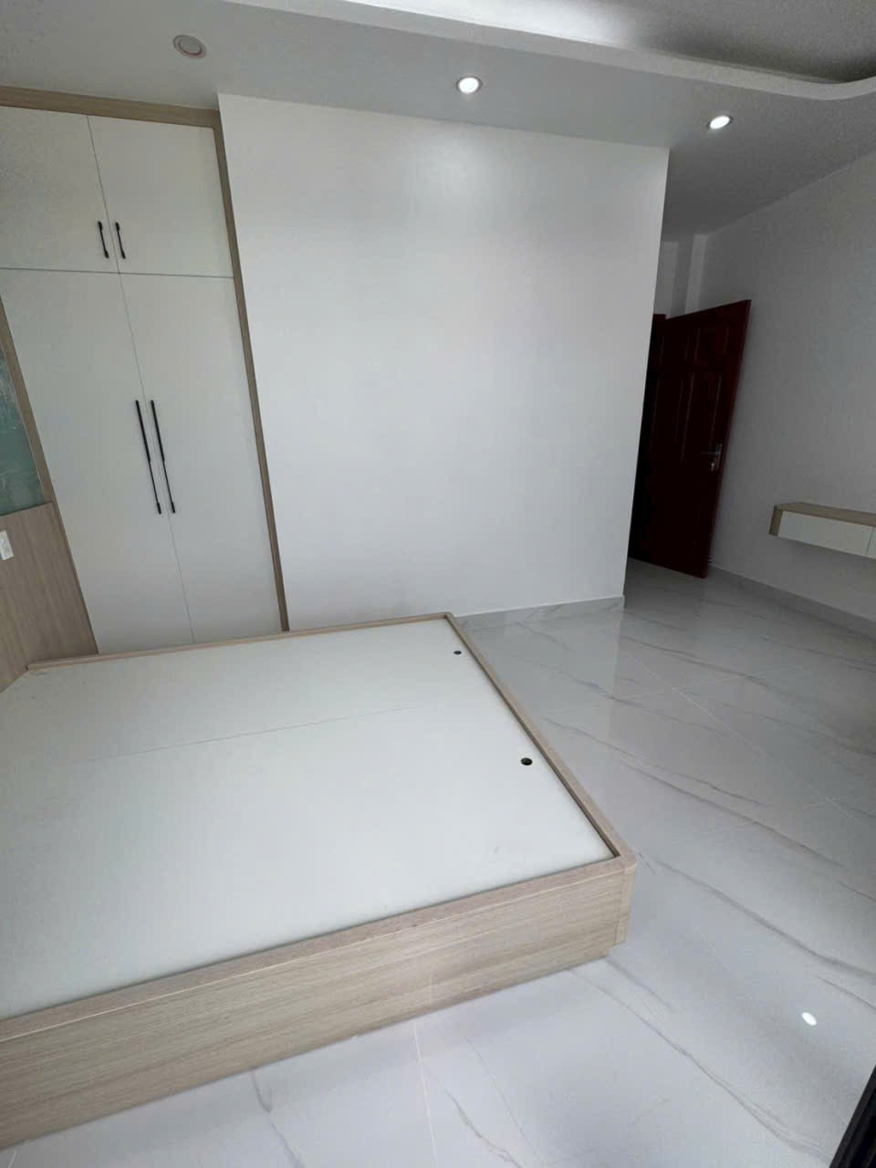 Nhà hẻm Bình Thành, Bình Hưng Hòa B, Bình Tân dt 70m2 3 lầu 4pn 5wc giá 7,1 tỷ 8