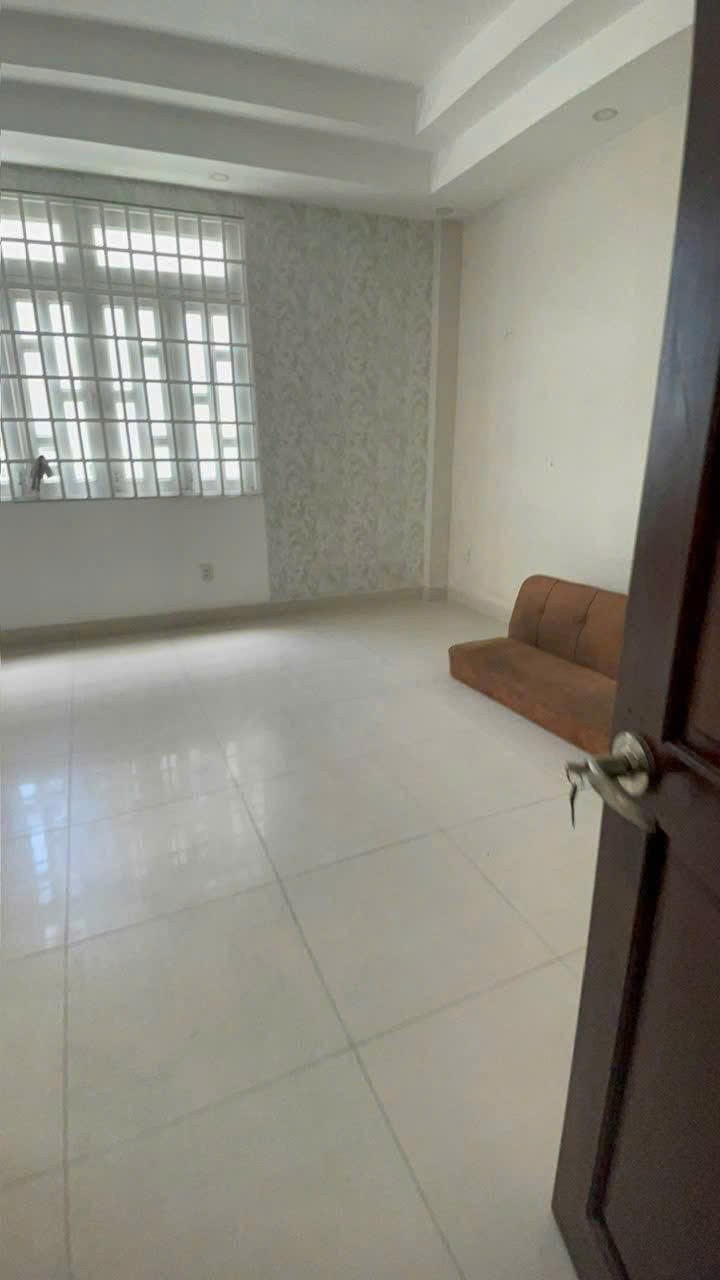 Cho thuê Nhà mặt tiền Phường Bình Trưng Tây, Quận 2, Diện tích 102m², Giá 23 Triệu/tháng 6